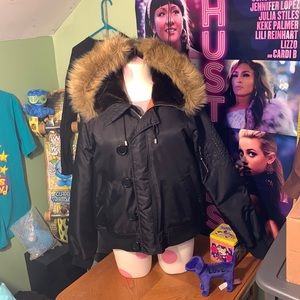 Maurice’s Winter Jacket Large